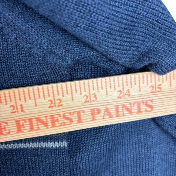 EUC Oscar de la Renta Blue Plaid Crewneck Sweater Sz Large - Picture 2 of 6